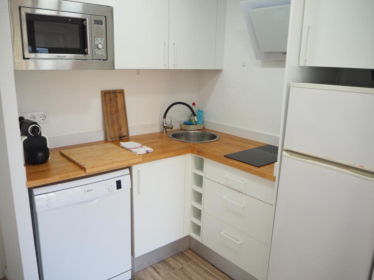 Apartament Amb Piscina I Aparcament - Baixos Amb Jardinet Calella De Palafrugell Kültér fotó