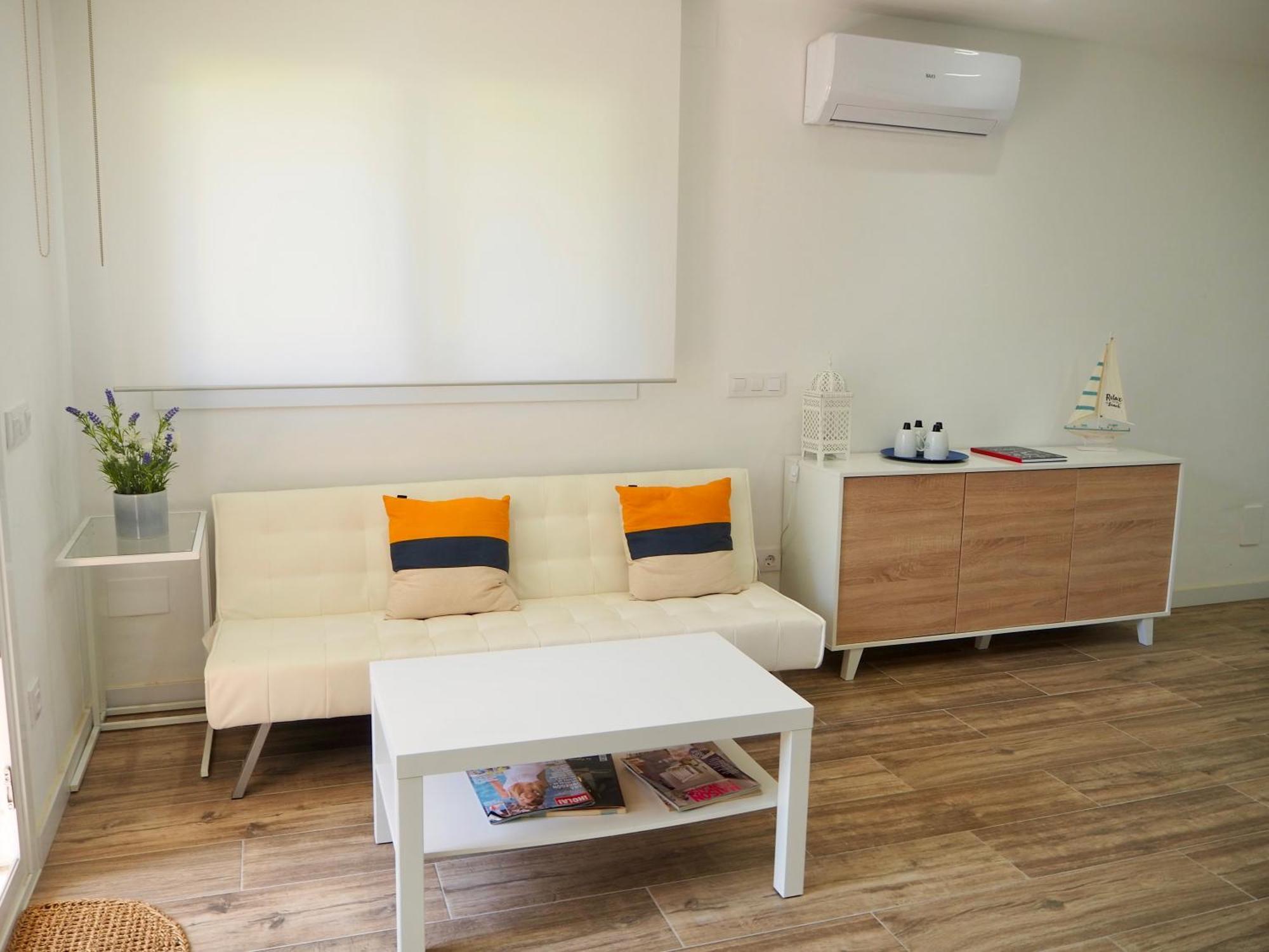 Apartament Amb Piscina I Aparcament - Baixos Amb Jardinet Calella De Palafrugell Kültér fotó